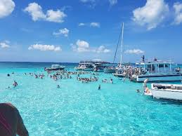 Ships tender passengers to one of two george town docks (north or south), both of which are right in downtown george town. Porto Di Georgetown Port Of George Town 2021 All You Need To Know Before You Go With Photos Tripadvisor