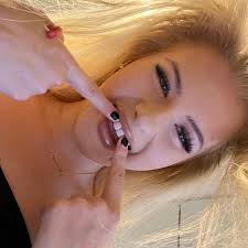 Julie amiini - YouTube