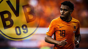 July 14 2021, 9:45 pm ; Bericht Bvb Erzielt Einigung Mit Eindhoven Profi Donyell Malen Absage An Noni Madueke Sportbuzzer De