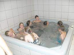 We found that rajce.idnes.cz is poorly 'socialized' in respect to any social network. Rajce Deti Idnes Toilet