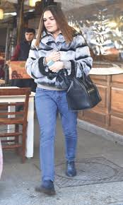 Adanalı ve sıla dizileri ile şöhreti yakalayan mehmet akif alakurt 'un son hali hayranlarını şoke etti. Flas Oyuncu Mehmet Akif Alakurt Yeni Imaji Ve Yeni Sevgilisiyle Goruntulendi Ucankus