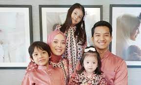 Find contact details for 450 million professionals. Vivy Yusof Fadza Anuar React To Daughter Demanding For Another Baby Hype Malaysia