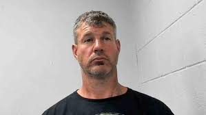 Police search for Wood County man facing felony charges who left home  confinement