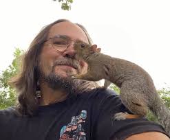 My child fell and hurt their leg today. Please keep them in your prayers.