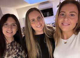 Kelly Graves (@miracletwins_plus3) • Instagram photos and videos