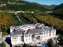 Роскошный дворец путина за $1 миллиард. Newsru Com Otkrytye Media Sostavili Putevoditel Po Putinskoj Rivere Dvorcam Druzej Prezidenta V Gelendzhike I Okrestnostyah