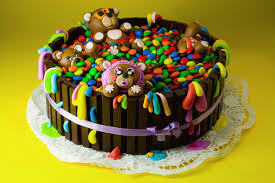 Torta Di Compleanno Con Smarties E Pasta Di Zucchero