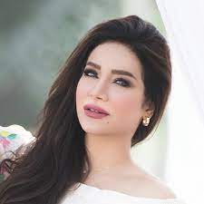 وفي التفاصيل، وخلال حلولها ضيفة على برنامج abtalks الذي يقدّمه الاعلامي الإماراتي أنس بوخش، دخلت لجين عمران في نوبة بكاء شديدة بسبب تأثرها وهي تتحدث عن فترة مرض والدتها، وقالت:خلال الفترة اللي أمي كانت في المستشفى. Ø­Ù‚ÙŠÙ‚Ø© Ø§Ù„Ù‚Ø¨Ø¶ Ø¹Ù„Ù‰ Ø§Ù„Ø¥Ø¹Ù„Ø§Ù…ÙŠØ© Ù„Ø¬ÙŠÙ† Ø¹Ù…Ø±Ø§Ù† Ø§Ù„Ø§Ù…Ù†ÙŠØ§Øª Ø¨Ø±Ø³