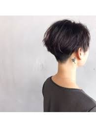 刈り上げショート バイオレットカラー 髪型 ヘアスタイル ヘアカット