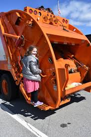 Most people think that they can only bag their waste and throw it into the trash bin. Aaa Carting Aaacarting Twitter