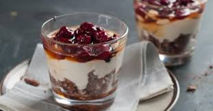 Tiramisu de foie gras et mangue, guacamole et saumon ou verrine aux 3 chocolats, les goûts et les saveurs ne manquent pas de pep's dans les verrines. Recette De Foret Noire Legere Et Rapide En Verrine Recette Foret Noire Alimentation Recettes Sucrees