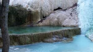 Siena to bagni san filippo by treni e autobus il tempo di percorrenza tra siena e bagni san filippo è di circa 1h 32min e copre una distanza di circa 67 km. San Filippo Thermal Baths Hotel Miralaghi