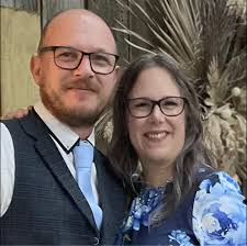 Evening my book friends! Now this is an absolute brammer!! Released today,  this is my review Paperheart by Cecelia Ahern was such a sad and wistful  story about a woman called Pip