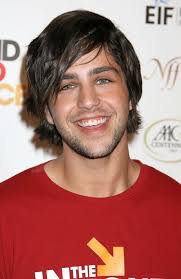 He Grew Long Hair And Flat Ironed It Grow Long Hair Josh Peck Long Hair Styles