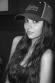 Elia Mora's Instagram, Twitter & Facebook