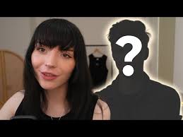 Icky talks about her new date...