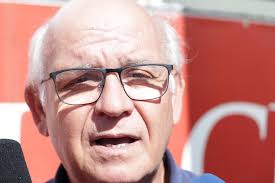 Presidente deixa títulos para trás, se debruça sobre erros e assume culpa  por queda do Grêmio