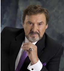 Jennifer Aniston with her dad ❤️