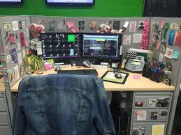 Desk Space Looking Like A Boss Call Center Office Decor Cubicle Decor Cool Office Desk Simple Office Desk