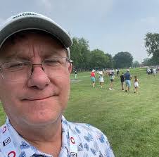 Andrew Hendren's Instagram, Twitter & Facebook