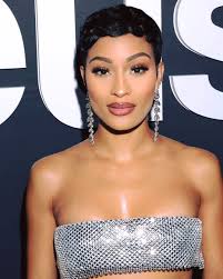 She is simply amazing. Brilliant! Her hands look old but powerful, agile  and terrifying. What a wonder She continues to be.*