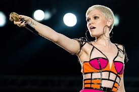 35 ნახვა ივნისი 14, 2017. Jessie J Unveils Flashlight Video For Pitch Perfect 2 Watch