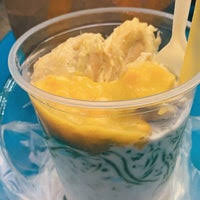 We tasted many cendol before but never cendol with durian. Rojak Cendol Shah Alam Medan Selera Delima