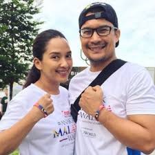 This track is on the following album Jodoh Tak Panjang Ini 6 Pasangan Artis Bercerai Setakat Ini Yang Ke 4 Paling Banyak Dugaan Media Hiburan