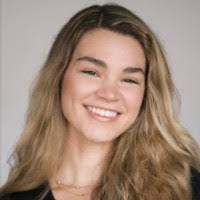 Alison Plumley's Instagram, Twitter & Facebook