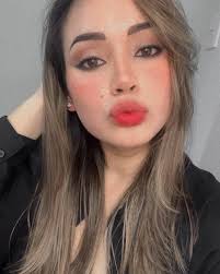 𝓐𝓵𝓵𝓲𝓼𝓸𝓷 𝓕𝓵𝓸𝓻𝓲𝓪𝓷