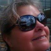 Robyn Champlain (girlyshopper)