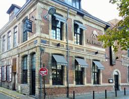 Haftaya lider giren lille, saint etienne karşısında aldığı beraberlikle kritik 2 puan kaybetti ve ligue 1'de şampiyon son haftaya kaldı. Rue Saint Etienne Lille Wikipedia