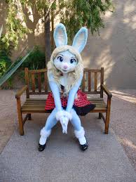 Bramble Bunny (Anne Bramble) 🔜 Anthocon 2024 on X: Oh... Hi there! Happy  Fursuit Friday (leans forward and smiles) Taken at Painted Desert Fur Con  ... furry fursuitfriday furryfriday 3dcosplay 3sprinting pdfc