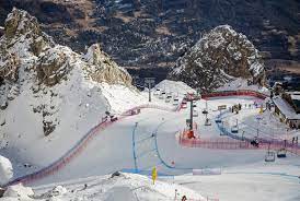Cortina d'ampezzo official page #mycortina #cortinadampezzo @cortinadolomiti | tag your picture to give us the permission to repost! At High Speed Through Mountain Paradise Best Of The Alps