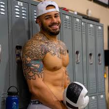 grandy glaze and his new friends want to rock your boat (for a limited time  only) | inside jamari fox