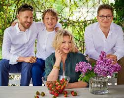 Salary, married, wedding, spouse, family. Malgorzata Ostrowska Krolikowska Pawel Byl Z Nami Siedem Miesiecy Dluzej Viva Pl