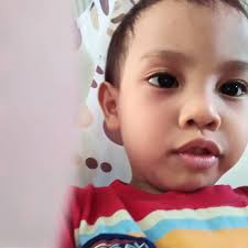 ur selfie is near to perfection son😅.. almost there #babyboy #cute  @babiesofinsta_official #babiesofinstagram #funny