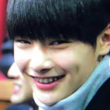 Text Me Hwang Hyunjin Kid Memes Meme Faces Kids Mood