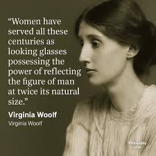 𝓐 𝓦𝓸𝓶𝓪𝓷 𝓞𝓯 𝓦𝓸𝓻𝓭𝓼 This lady was from Swansea in the city born  and bred Iris Gower novelist her works still widely read. Her given surname  Davies although Gower her pen-name she