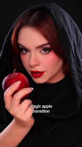 Magic Apple Transition Makeup Tutorial
