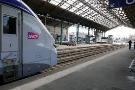 Après trois jours de grève qui ont impacté plus ou moins fortement le trafic sncf, les conditions de circulation s'améliorent nettement ce lundi 21 octobre on fait le point. Mouvement Social A La Sncf Quelles Perturbations En Auvergne Rhone Alpes Ce Lundi Actu Lyon