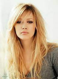 Schmale gesicht wirkt durch seine hohe stirn und das lang gezogene kinn sehr gestreckt. Frisuren Eckiges Gesicht Hohe Stirn New Frisur Fur Rundes Gesicht Und Hohe Stirn Hair Styles Long Hair Styles Long Thin Hair