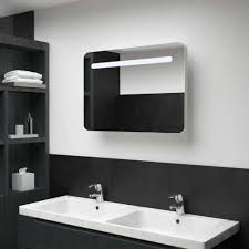 Im bad gelten fur die elektroinstallation besondere regeln da die kombination von wasser und strom gefahrlich werden kann. Dictac Spiegelschrank Bad Metall Mit Led Beleuchtung Und Steckdose 72x13 5x50cm 3 Farbtemperatur Dimmbare Mit Touch Schalter Defogging Funktion Badspiegel Mit Europaische Konverter Britische Stecker Mobel Kuche Haushalt Wohnen Circusedu Com Ar