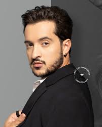 Nossa coloração realça sua beleza de forma natural. Cada detalhe é pensado  com carinho, respeitando o seu tom de pele e valorizando a naturalidade dos  seus traços. Uma transformação linda, não acha?