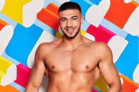 Tommy fury was born on 7 may 1999 in manchester, england.his father john fury is of irish traveller descent and his mother chantal is of mauritian descent. Love Island Cast 2019 Tommy Fury Tyson Fury Brother Boxer Age Photos Instagram Job Bio Radio Times