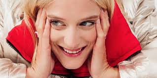 Marie Papillon : qui est la compagne d'Angèle ?