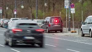 Fassung des inkrafttretens vom 04.12.2010. Berlin Und Brandenburg Setzen Bussgeldkatalog Fur Verkehrsverstosse Aus Rbb24