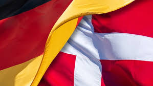 Dieser aufkleber ist in verschiedenen größen erhältlich. Ein Grosser Tag Fur Die Deutsche Minderheit In Danemark Ndr De Nachrichten Schleswig Holstein