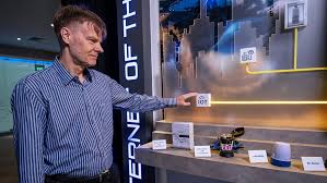 It's a destination for jobs, business and lifestyle opportunities. Modelling The Smart District For The Future Punggol Digital District