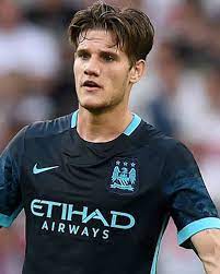 2,00 m €* apr 2, 1993 in escobar, argentina. Entdecke Deinen River Plate Star Bruno Zuculini Alle News Infos